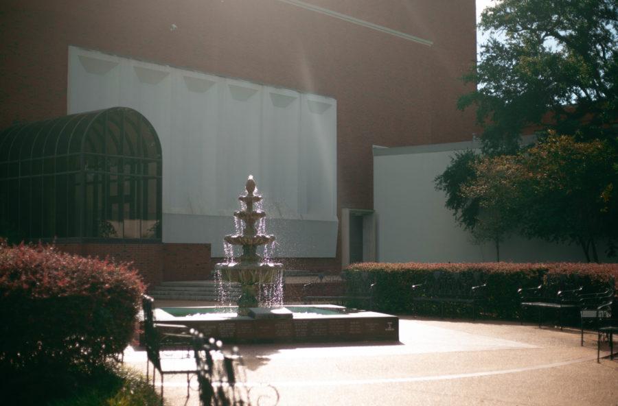 Alumni Plaza is alive with the sound of music