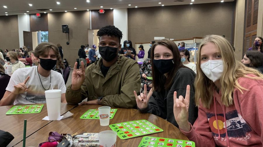Students Bryce Fonseca, TJ Woodard, Hallie Bloxom, Eryn Sandwell enjoy the Bingo event put on by The First Year Experience Office.