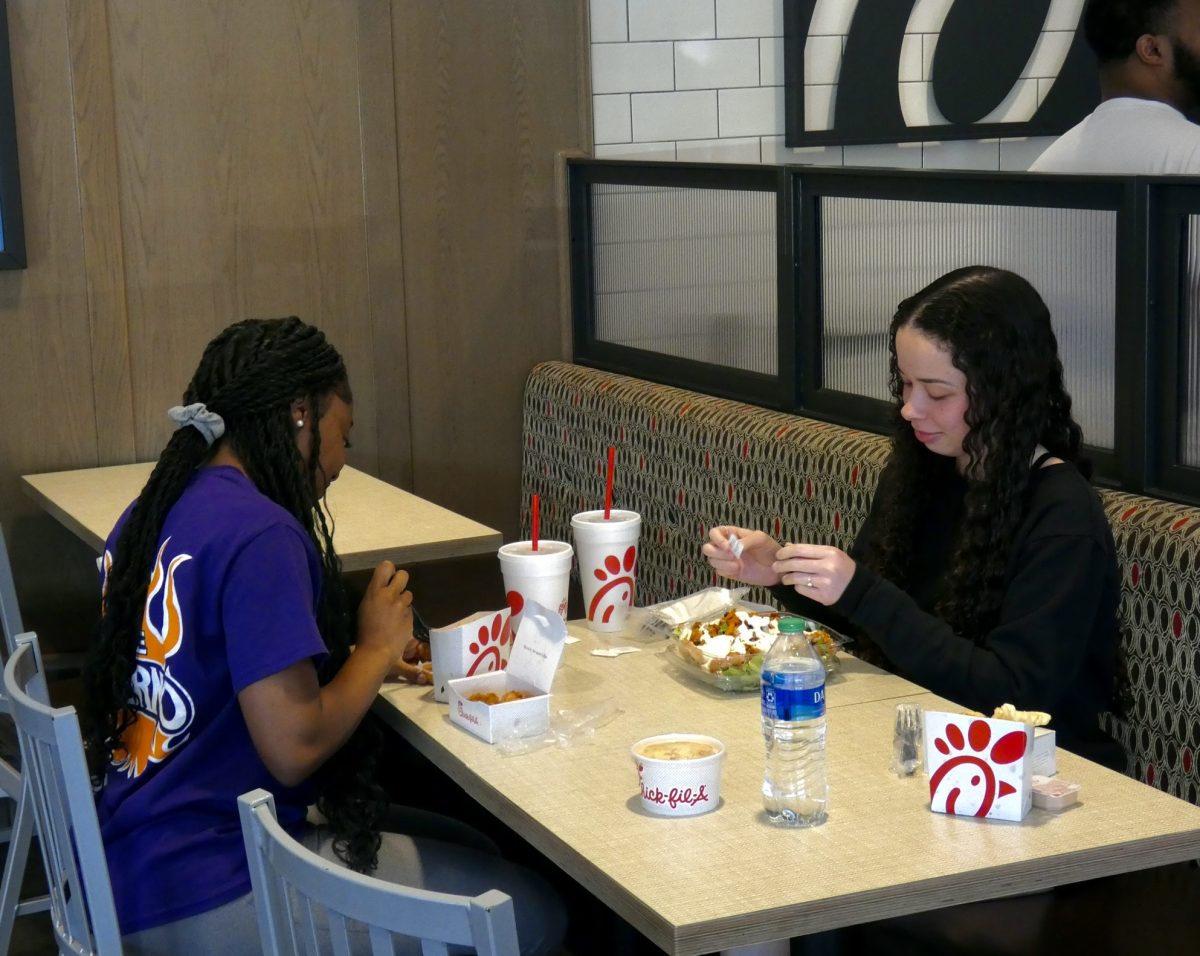 A change in the hours at Chic-fil-A leave students with reduced access to a food option.