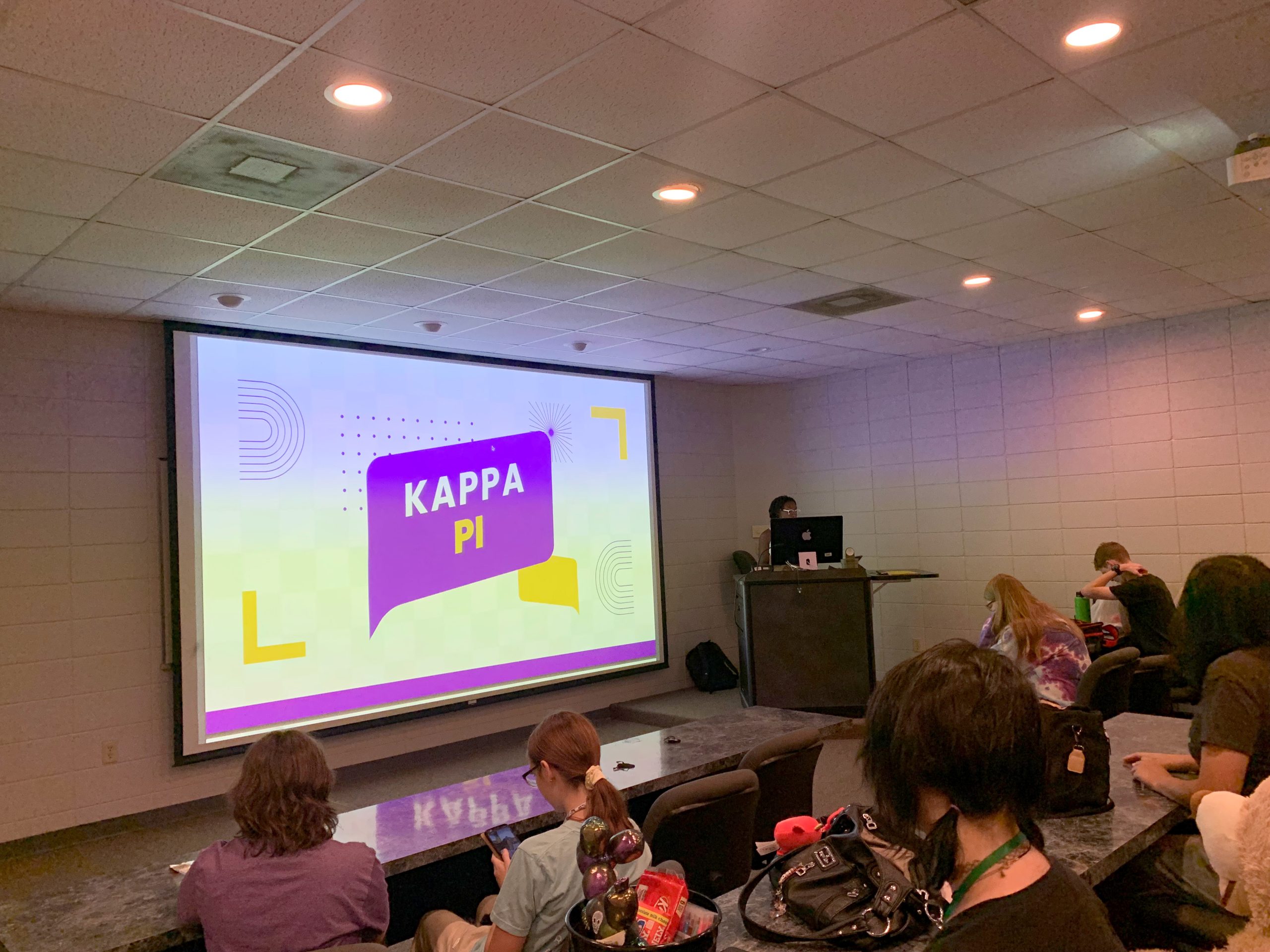 To be an active member of Gamma Mu Kappa Pi, students must have a major or minor in fine and graphic arts, have completed at least 12 semester hours in visual art courses and maintain a minimum 2.7 GPA in their art program and an overall academic GPA of 1.7.