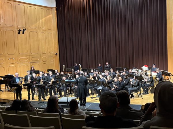 The Iridium Quartet plays alongside with the Wind Symphony of NSU.